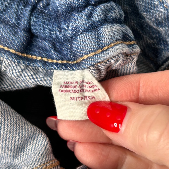 Levi’s Drea Jumpsuit Overalls Button Front Smocked Back XS - Picture 6 of 11